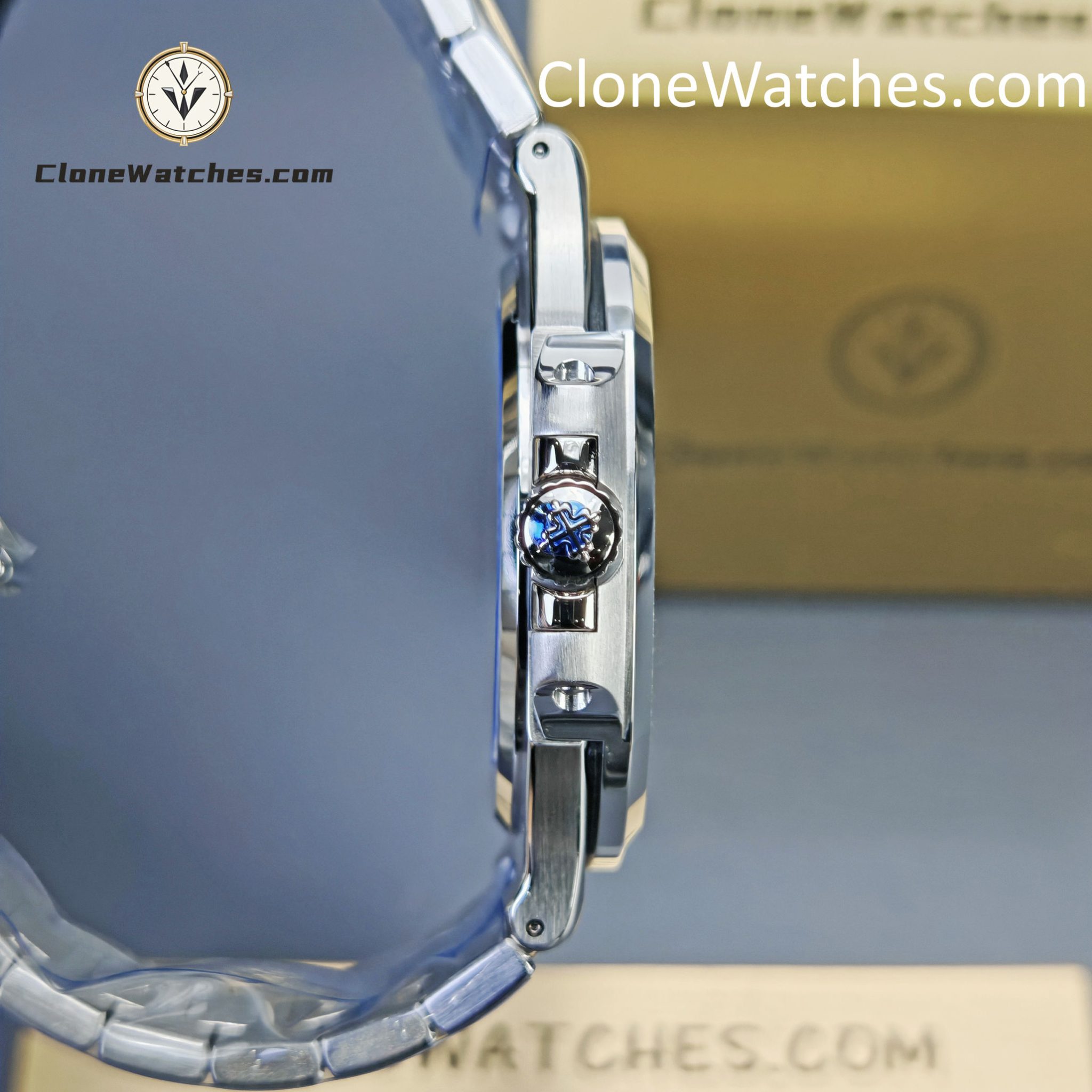 Patek Philippe Super Clone Watches 1:1 Nautilus 5713 Blue Dial Diamond - Image 8