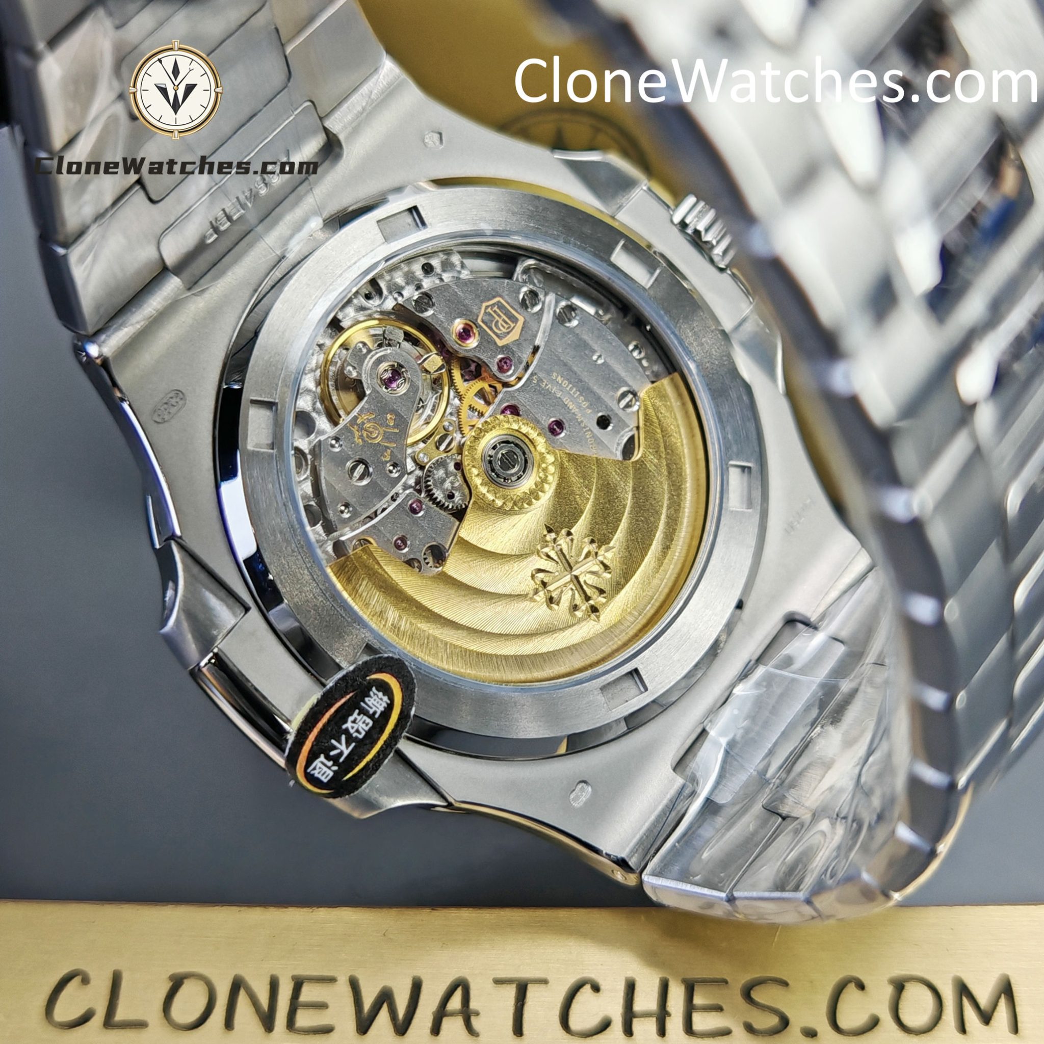 Patek Philippe Super Clone Watches 1:1 Nautilus 5713 Blue Dial Diamond - Image 11