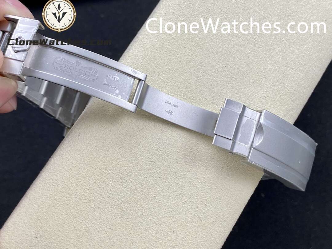 Modified Super Clone Watches 1:1 DiW Rolex Submariner GLACIAL 3235 Movement - Image 9
