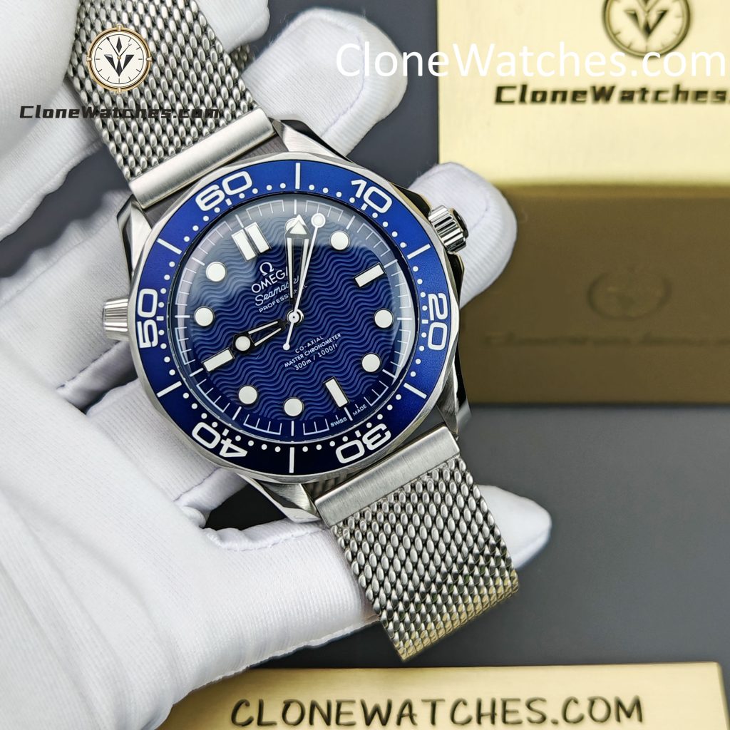 OMEGA Seamaster Diver 300M with blue wave dial and mesh bracelet – super clone diver’s watch with helium escape valve.