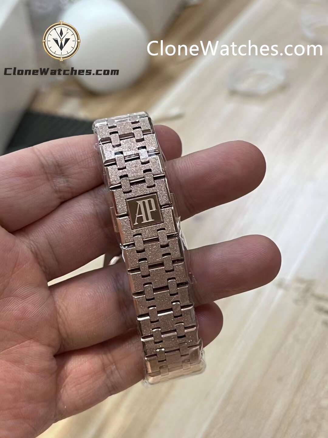 Audemars Piguet Super Clone Watches 1:1 Royal Oak Frost 15454OR Rose Gold Dial 37mm - Image 6